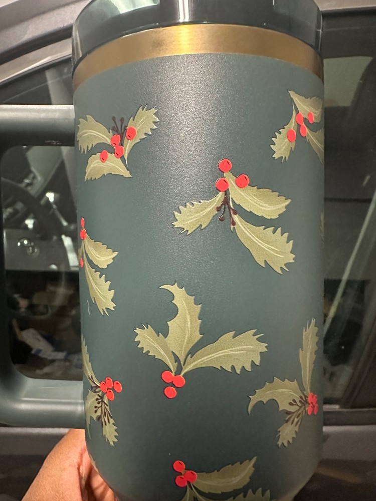 Stanley Holiday Botanical Protour BNWT 40oz