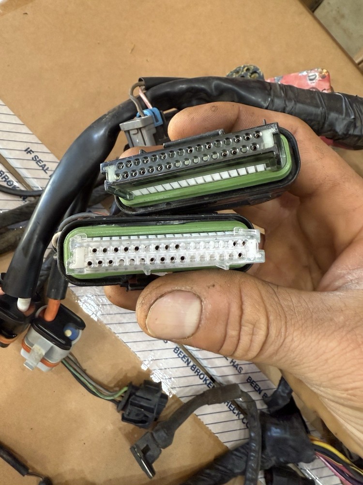 Volvo Penta 5.0 GXI-E engine harness