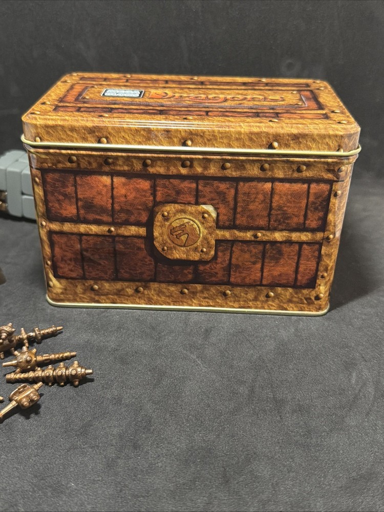 Mega Bloks Dragons War Chest Tin with 3 Figures