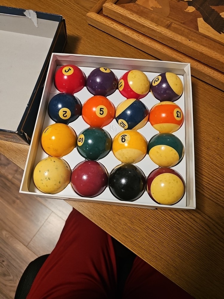 Harvard Premium Billiard Balls Pre-Owned