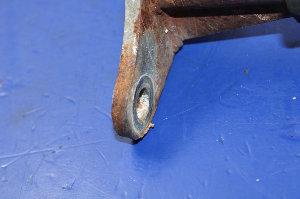 1985 YAMAHA BADGER 80 LEFT FOOT REST PEG STEP