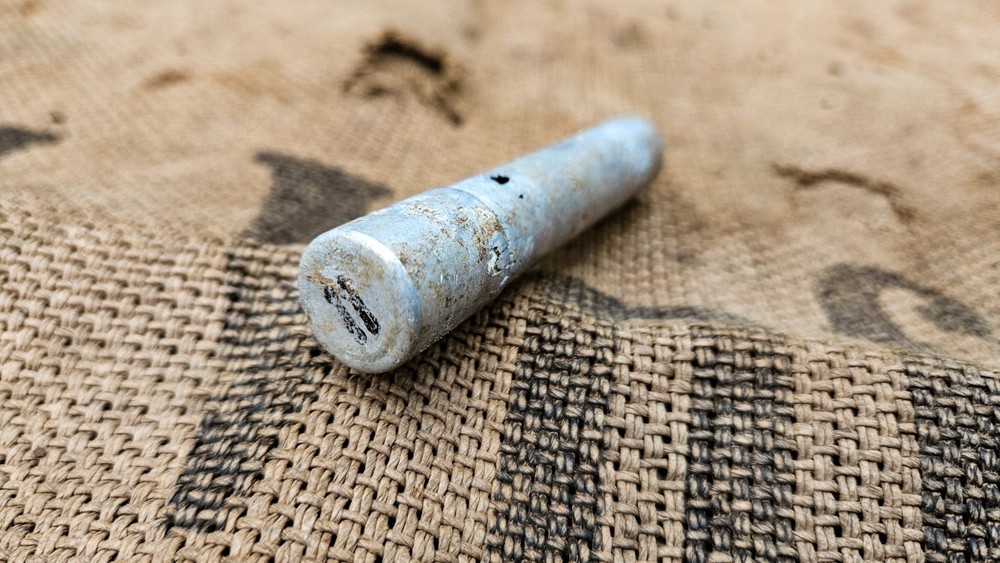 WW2 ORIGINAL GERMAN MEDICAL NUMBER "11" TABLETS CONTAINER RELIC KURLAND