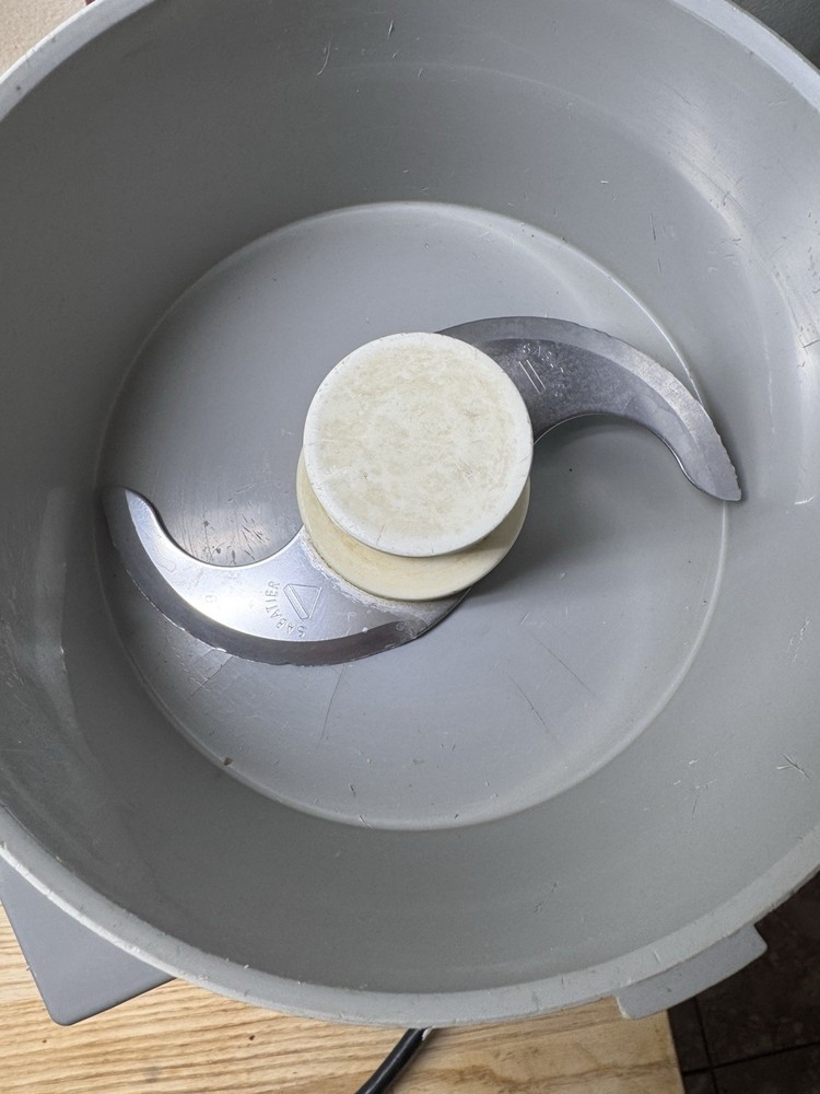 Robot Coupe R101 Plus. Tested and Working