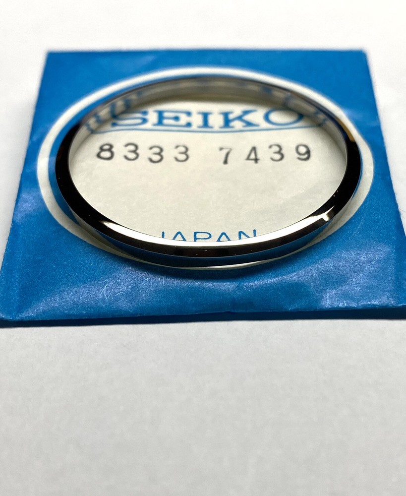 Original NOS Seiko Bezel 8333 7439