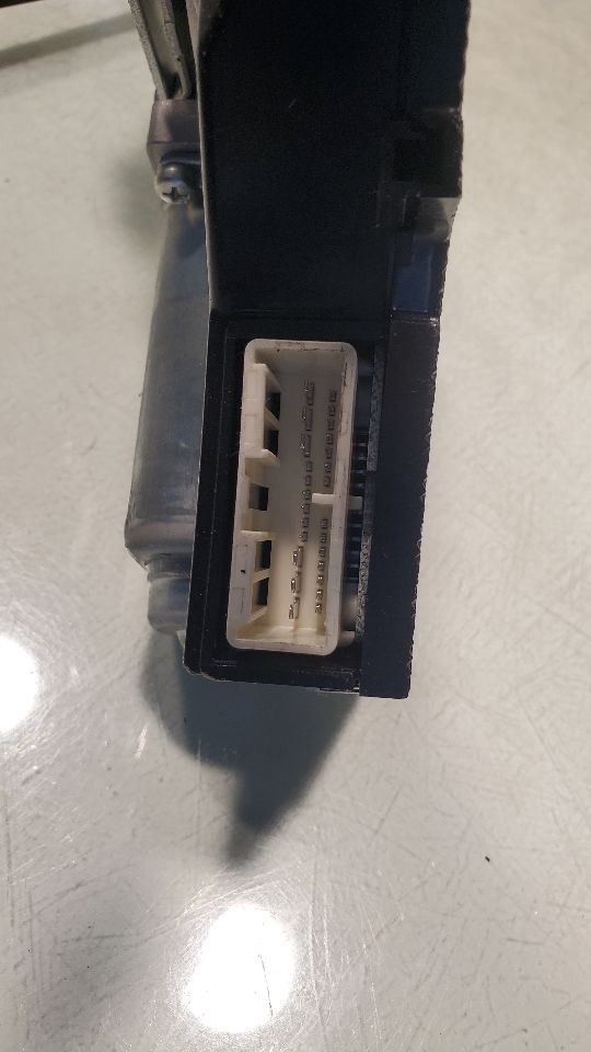 SIENNA 2018 TAILGATE MOTOR
