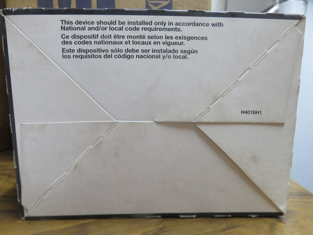 HOME SELECT SWITCH PLATE NPJ226 (10 per box)