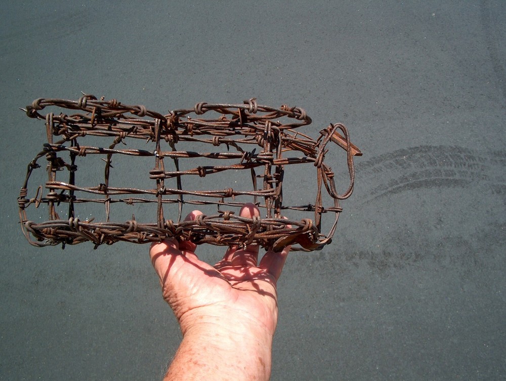VTG BARBED WIRE WAGON FOLK ART