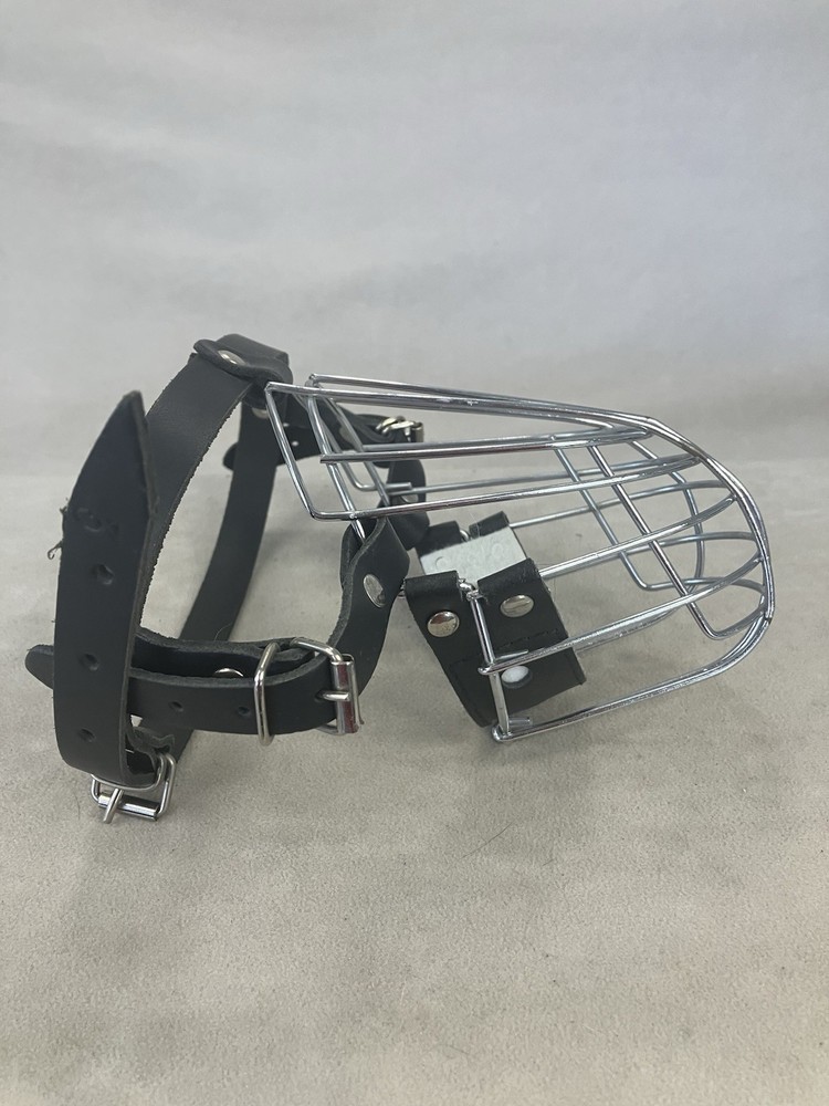 wire basket dog muzzle designed for pet safety