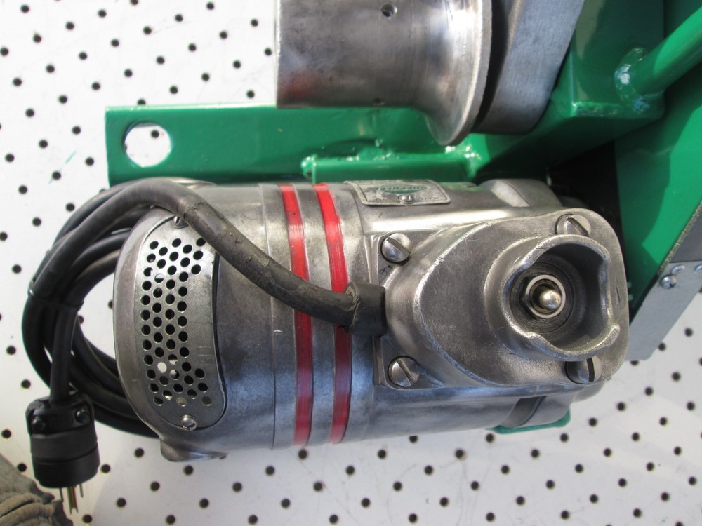 GREENLEE 640 CABLE TUGGER WIRE 4000lb. Ready to pull