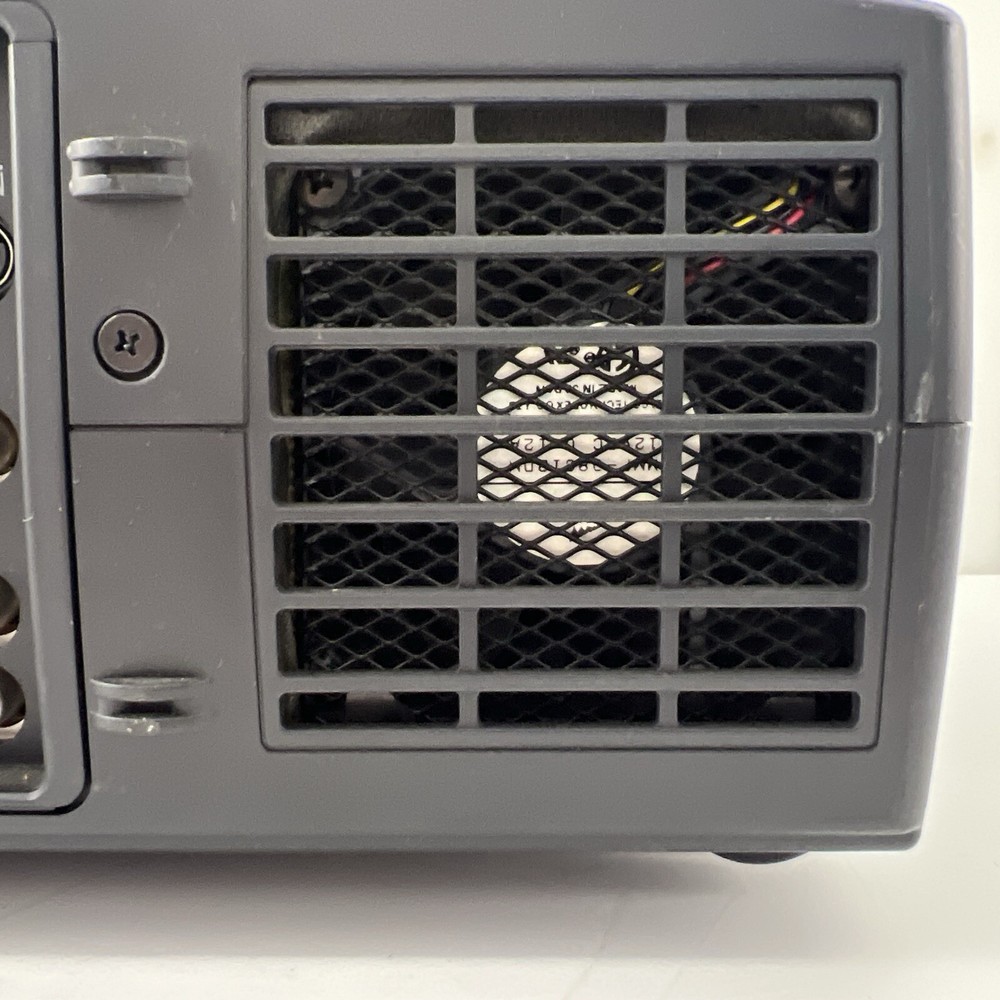 MITSUBISHI X300 LCD Projector User Manual, Cables Tested & Working