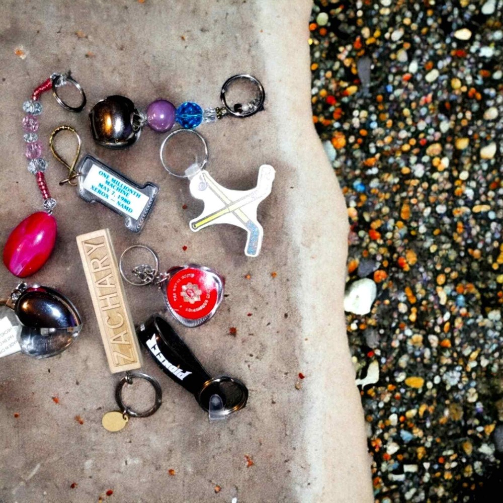 Cool lot of vintage keychains