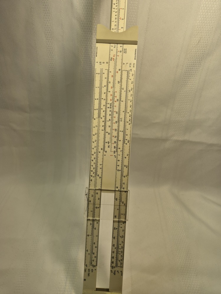 Vintage Brithish Thornton Slide Rule In Case And Instructions.