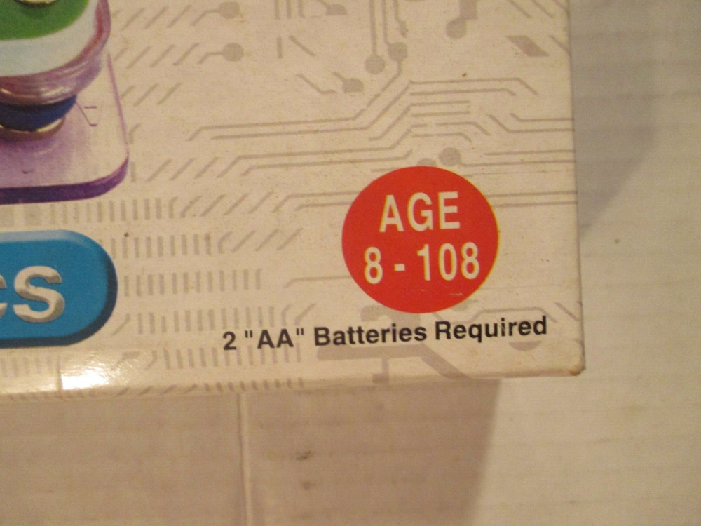 Snap Circuits Jr. SC100 Electronics Exploration Kit Over 100 Projects Complete