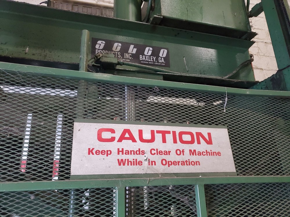 Selco V5-HD Vertical Downstroke Baling Press