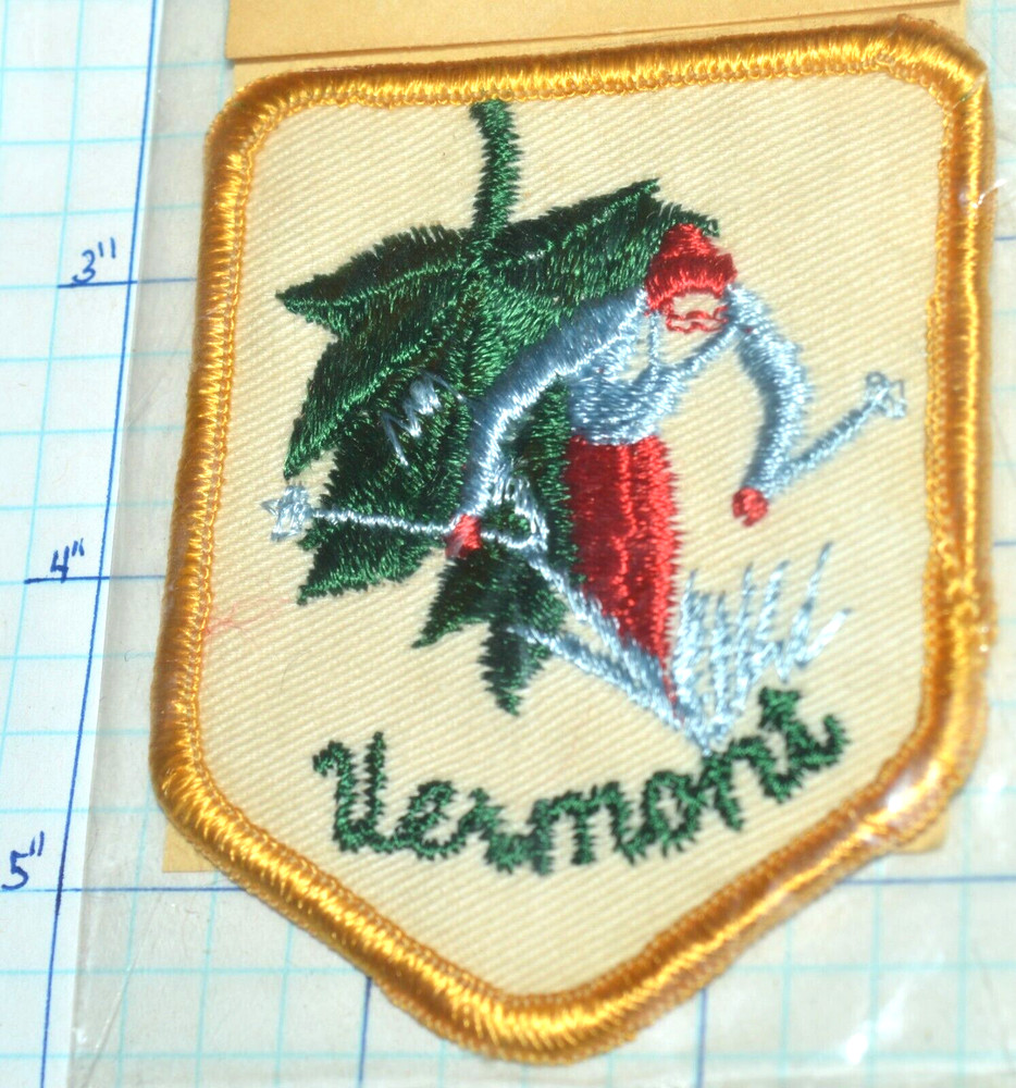 VERMONT STATE SOUVENIR SKIING MAPLE LEAF VINTAGE NIP PATCH