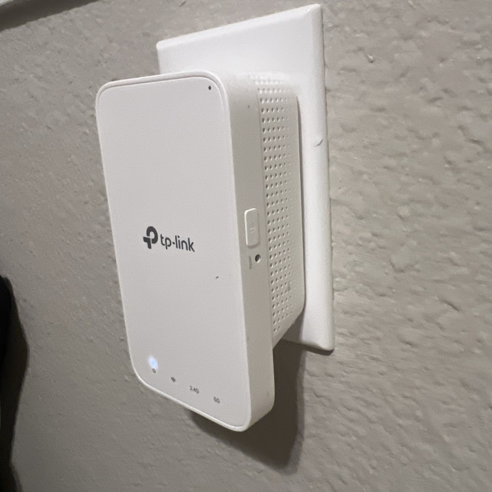 RE300 TP-LINK AC1200 Mesh WiFi Range Extender White Preowned
