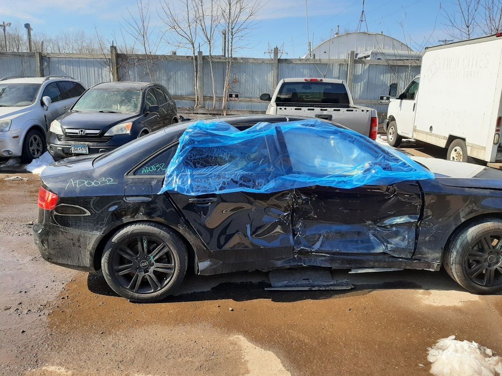 A4 AUDI 2011 High Mounted Stop Light 922519