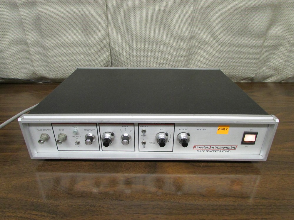 Princeton Instruments  Model FG-100 Pulse Generator