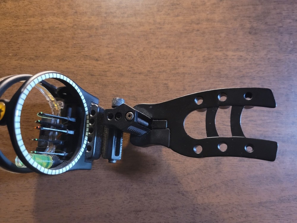 Trophy Ridge Hit-Man 5 Compound Bow Sight Right Or Left Hand Bows