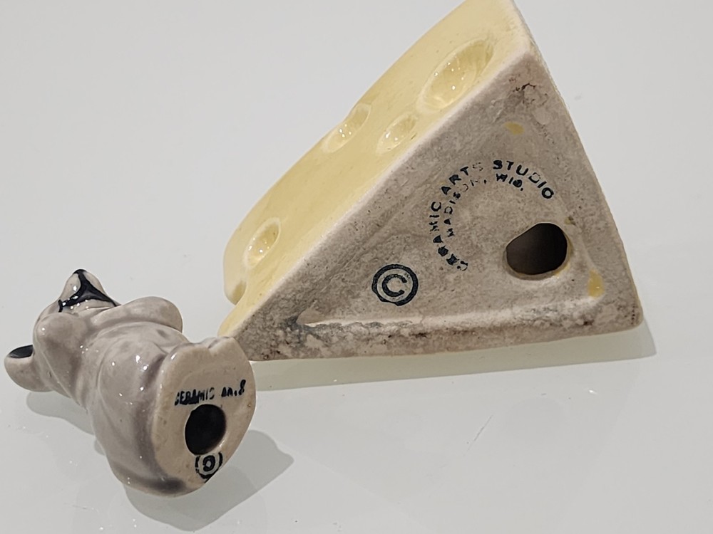 Charming 1950s Ceramic Arts Studio Mouse & Cheese Salt and Pepper Shaker Set