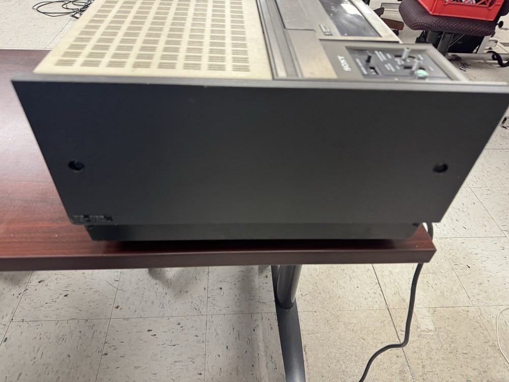 Sony Umatic VO-2610 & Video Tuner TT-300