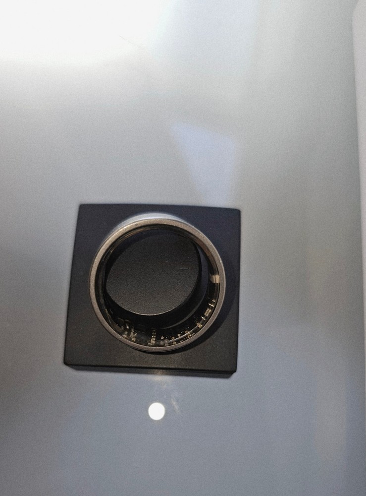 Ultrahuman Smart Ring AIR Size 10 - Raw Titani