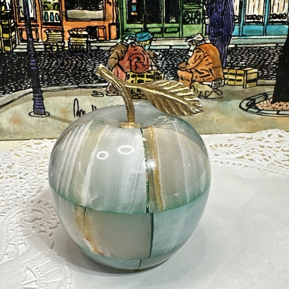 Onyx Decorative Apple Clock Quartz Movement Desk Clock, Makes A Great Gift