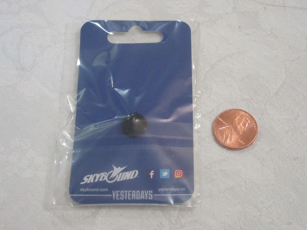 Yesterdays Skybound Image Comics Pin Megabox Exclusive