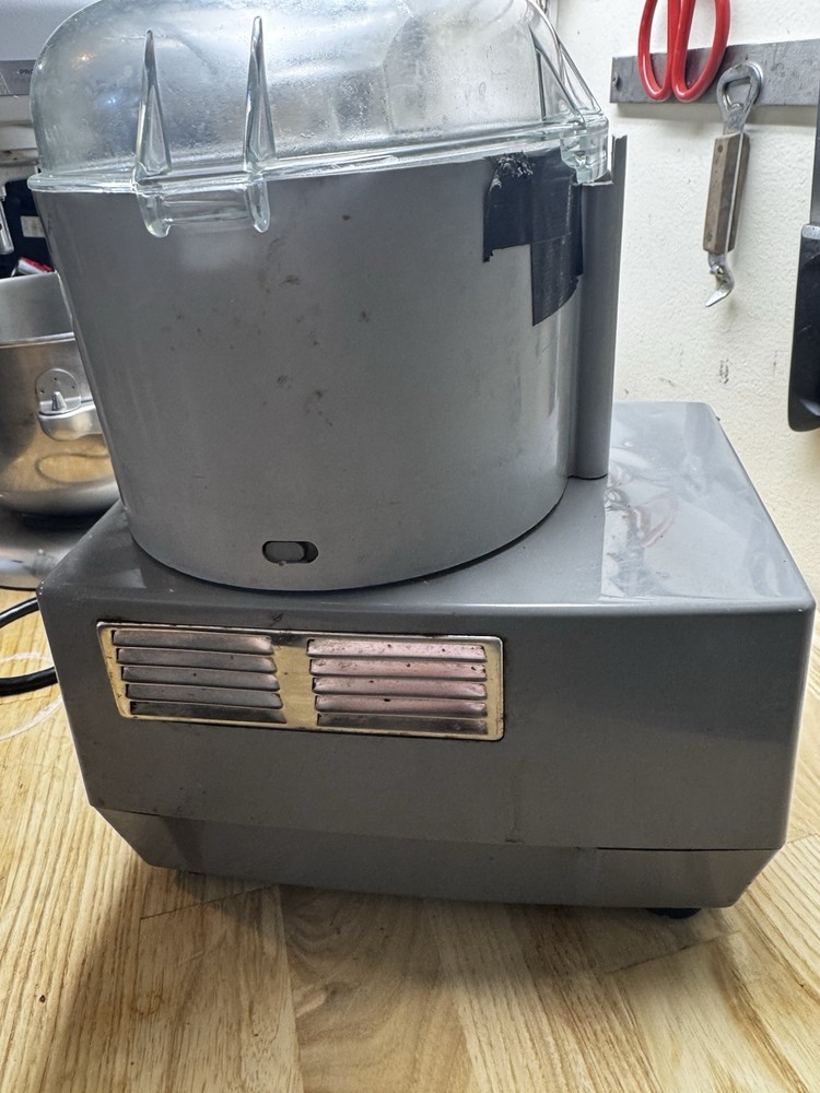 Robot Coupe R101 Plus. Tested and Working