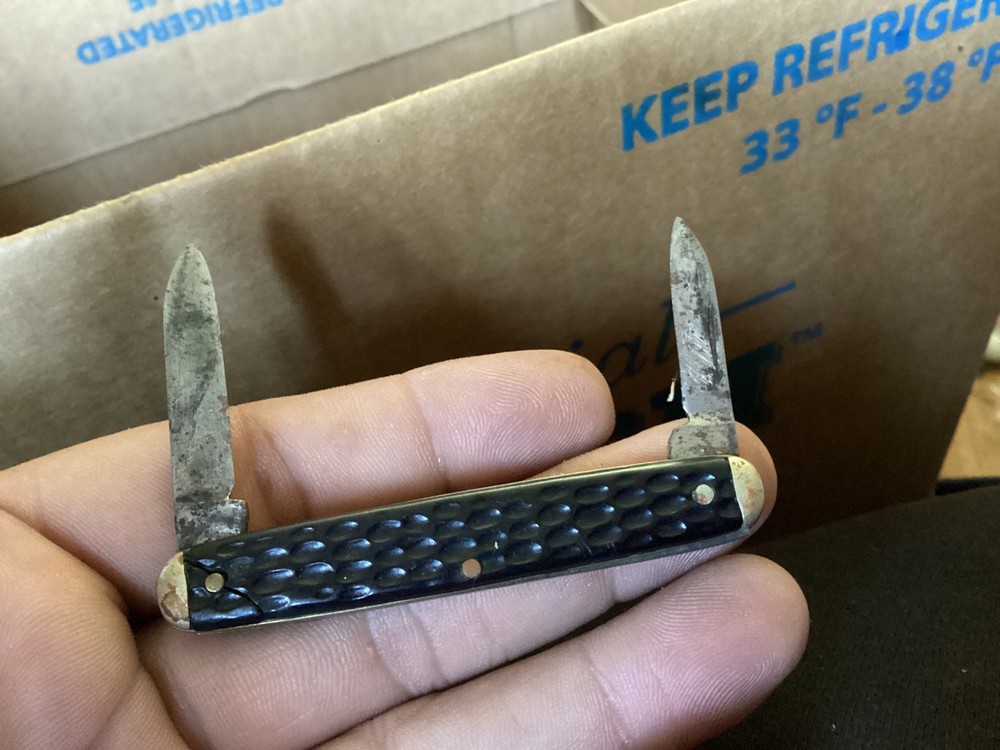Vintage Imperial black handle Folding Pocket Knife!