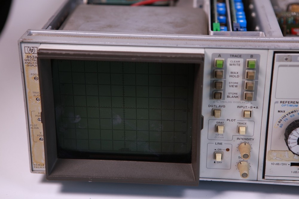 HP 853A + HP 8558B Spectrum Analyzer As Is