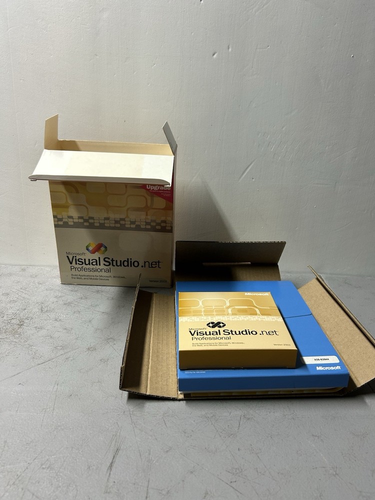 Microsoft Visual Studio .NET Professional 2003 FULL RETAIL SET New Never Used