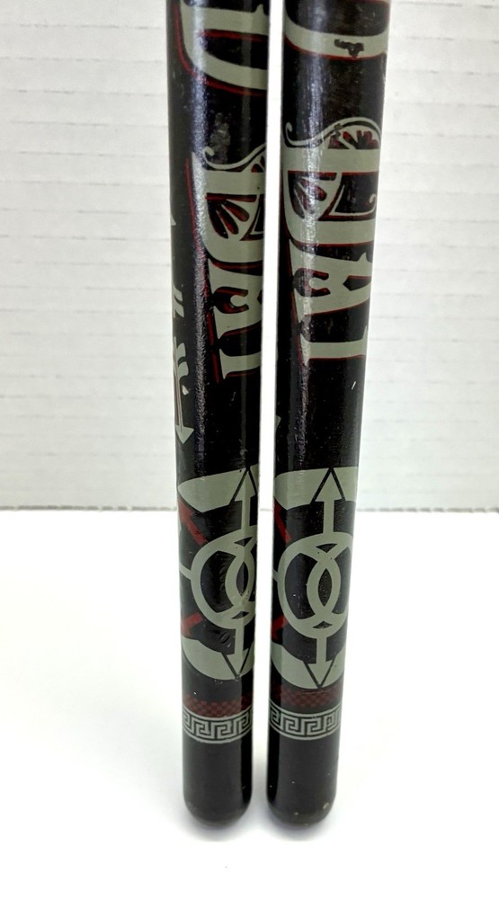 Drumsticks -16” Black Bottom / Natural