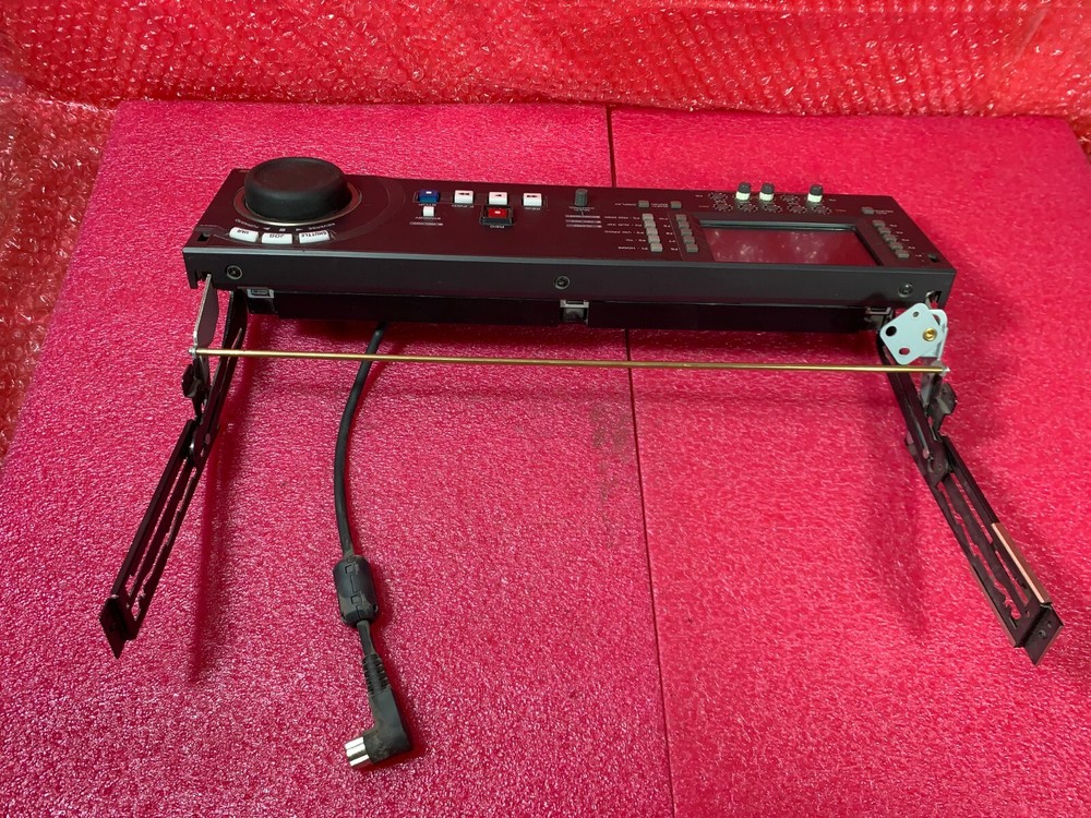 Sony HDW-1800 HDCAM Studio Editing Recorder ''Panel + Buttons And Screen''