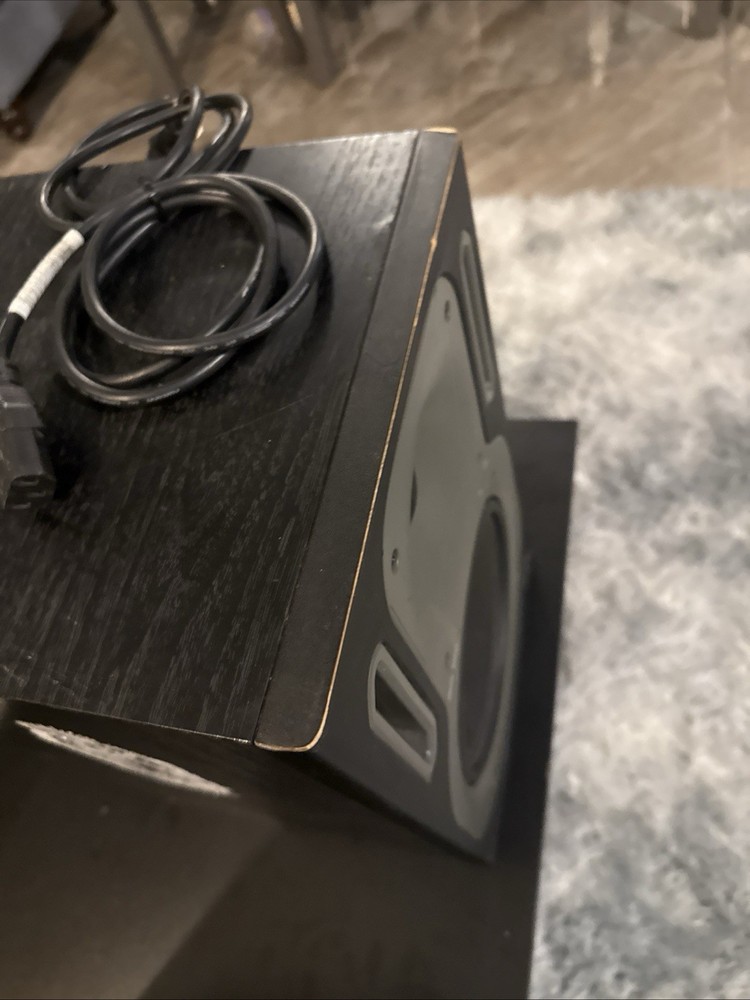 2x Behringer B2031A Truth Aktive Studiomonitore / Active Studio Speakers
