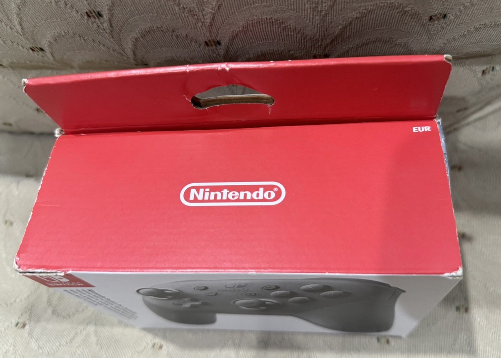 Nintendo Switch Pro Controller - Black