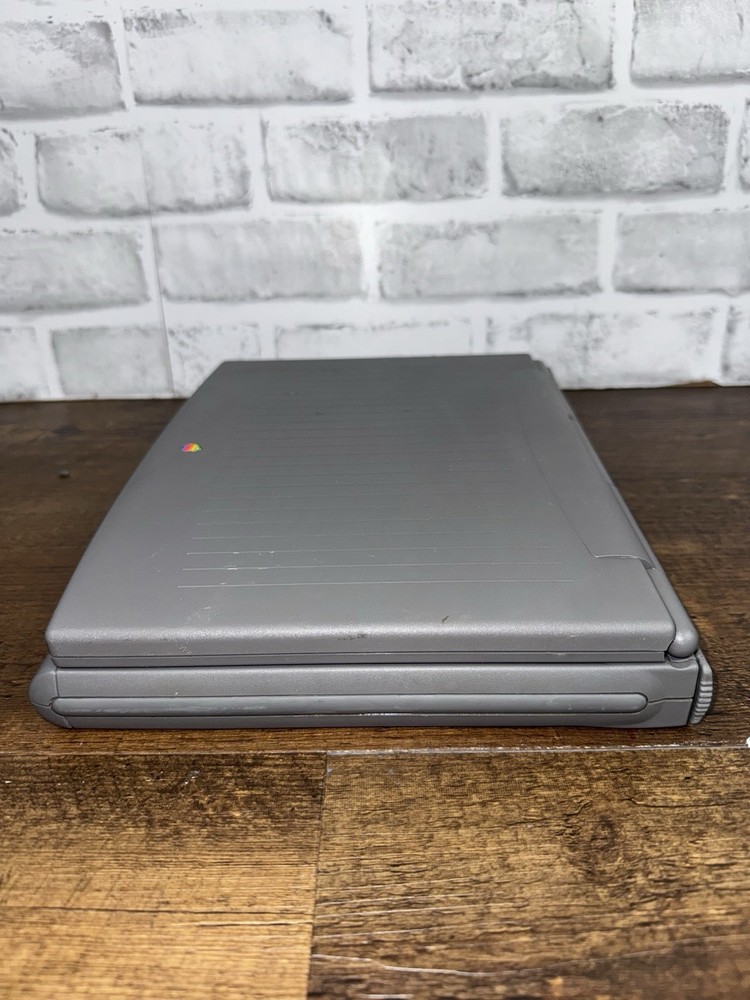 Apple Macintosh PowerBook Duo 2300c PowerPC