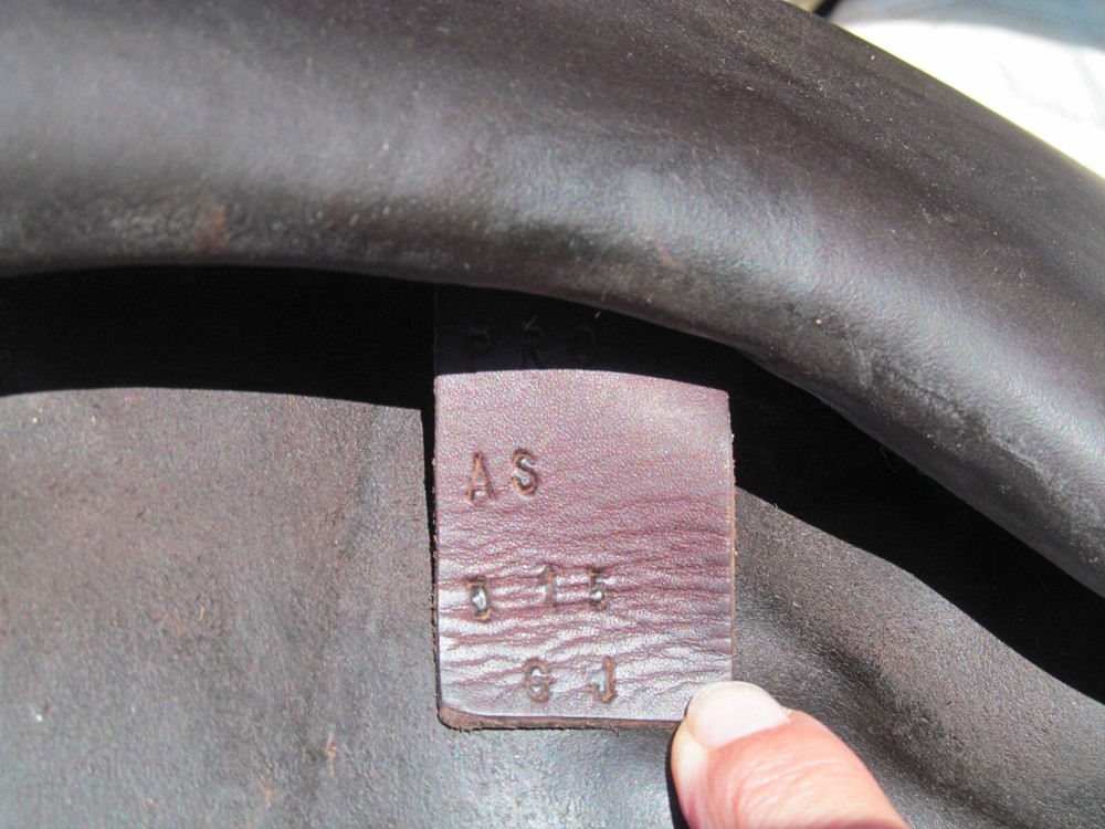 17.5" VOLTAIRE PALM BEACH ( PRO PANEL) close contact jumping saddle-2022 MODEL!!