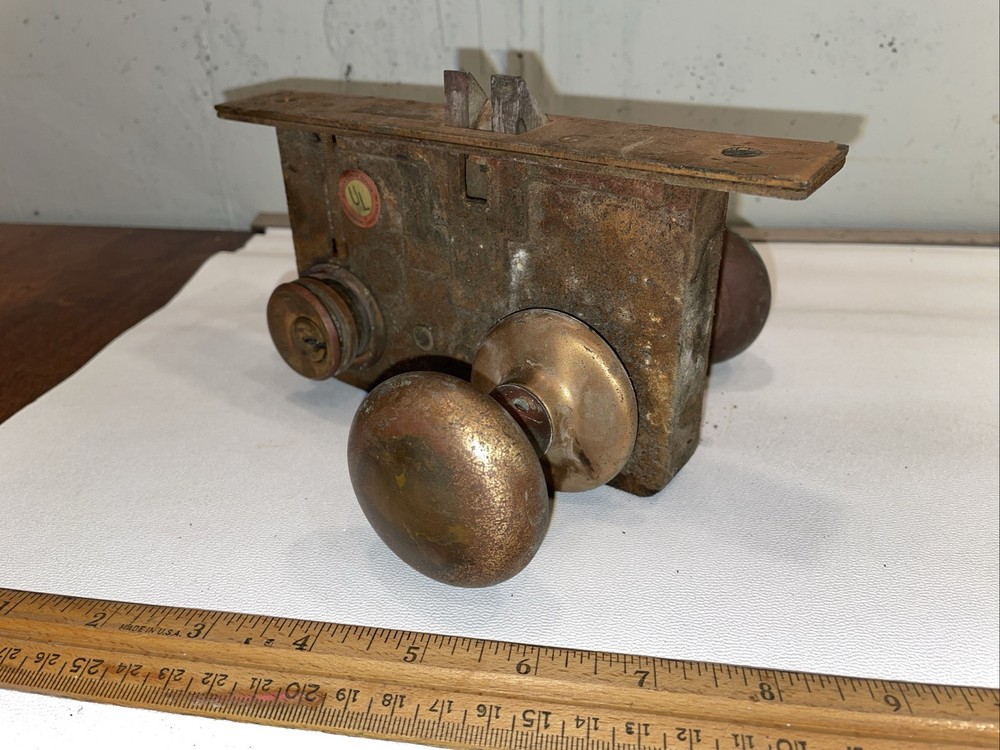VINTAGE LOCKWOOD BRASS ENTRY DOOR MORTISE LOCK, 4 1/2 Lbs KNOBS