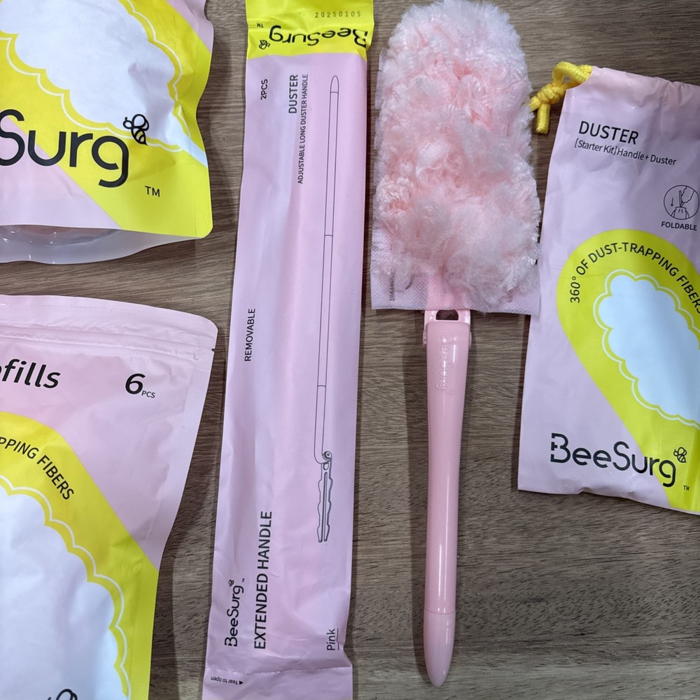 BeeSurg Duster With Extension Handle And 24 Refills Total