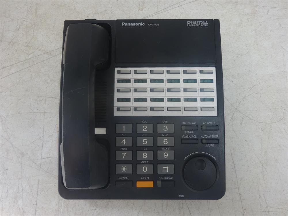Panasonic KX-T7420B Phone
