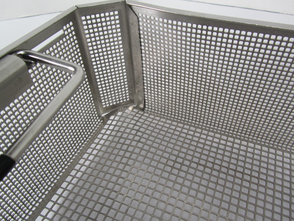 Aesculap DBP Sterilization Container w/ Green Lid Insert & Filter Plates SKU D