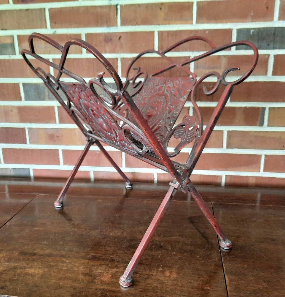Red Metal Folding Magazine Newspaper Log Rack with Lion Head Leaf Scrollwork