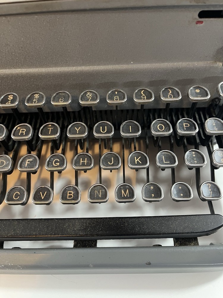 Royal Typewriter Manual Gray 1940s