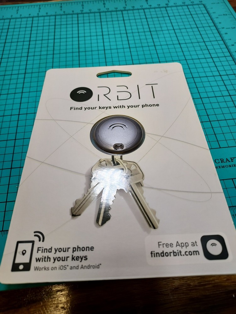 Orbit Key Finder / Selfie Remote iOS Android NEW!  FREE SHIPPING!