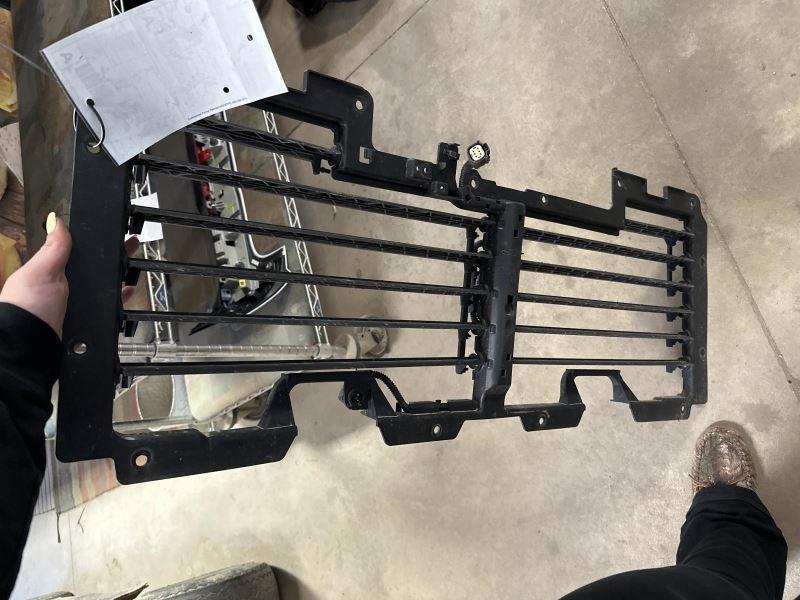 GMC YUKON 2017 Air Shutter 1825964