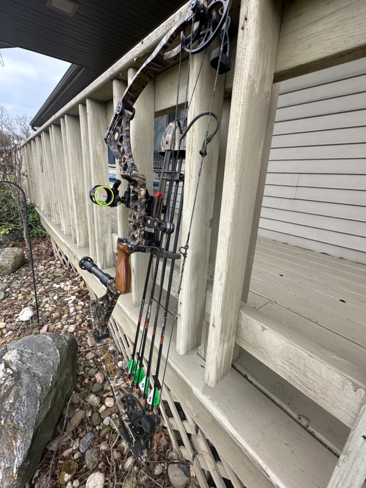 Mathews DXT Right Hand 27/70