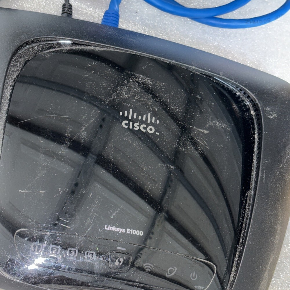 Linksys E1000 WiFi Router—Works Great. Fast 300 Mbps
