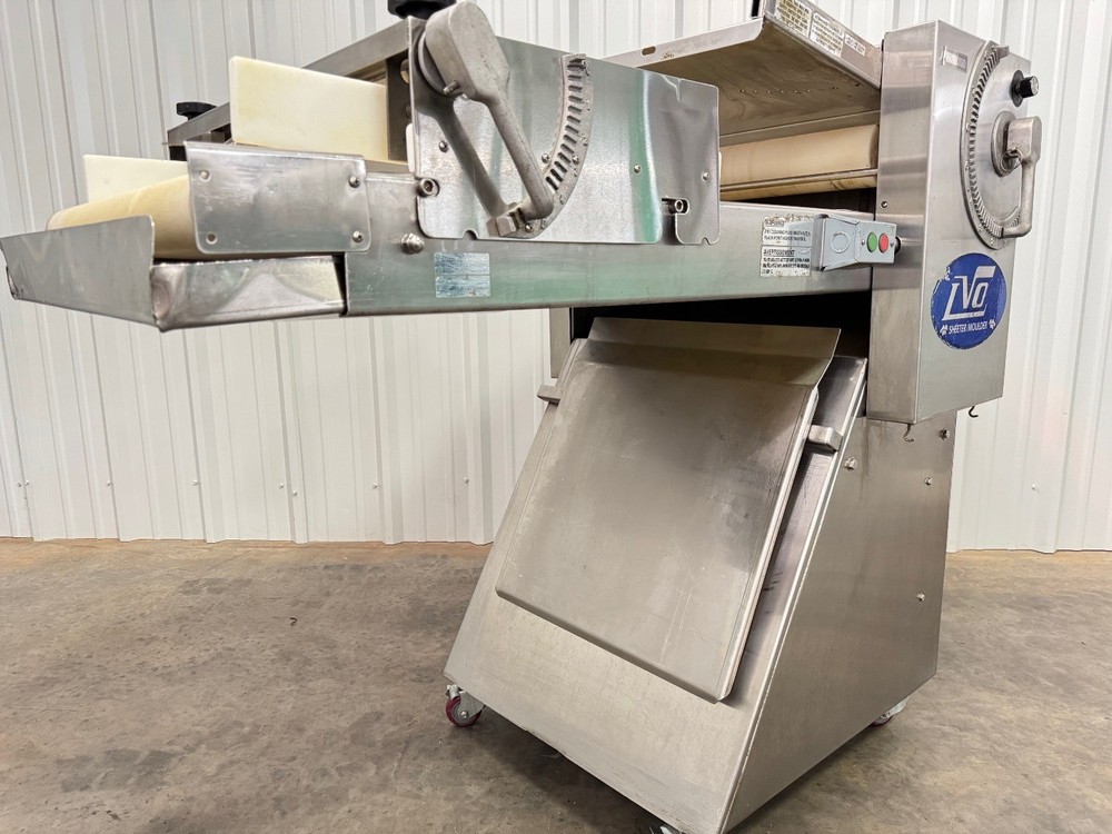 LVO SM24 24" Dough Sheeter
