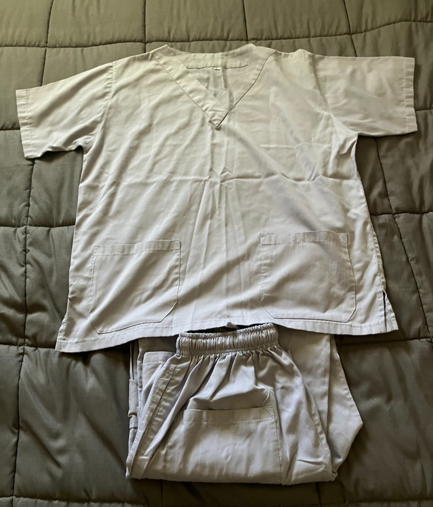 Women’s Scrub Uniform Pocket Cargo Pants & Top light Gray